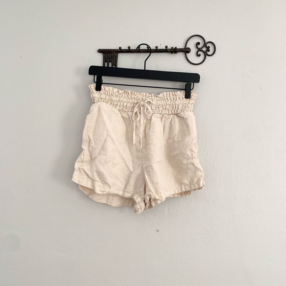 Cloth & Stone Cream High Waist Shorts